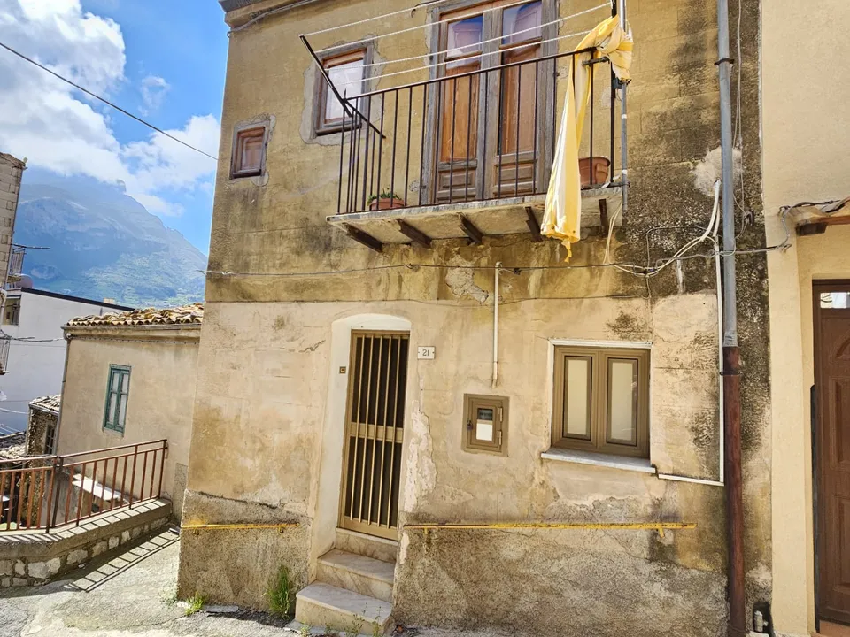 Landsbyhus i Collesano, Palermo - foto 1